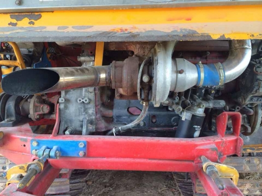 **850,000 บ.ต่อรอง**ขายรถเกี่ยวแบบอุ้มพร้อมใช้ ศักดิ์พัฒนาฯ KM49 อุ้ม2.5ตัน ตัวเดิน12HT ปั้มไดกิ้น 23 เครื่อง HINO JO8C-ll โบ 250แรง เครื่องแรงดี แน่นดี ปั้มดีแรง ช่วงล่าง80\% เก็บงาน ครบ พร้อมแล้ว รถใช้งาน บำรุงรักษาดี ซ่อมถึง พร้อมใช้ พร้อมลุยงาน ราคาต่อ **850,000 บ.ต่อรอง**ขายรถเกี่ยวแบบอุ้มพร้อมใช้ ศักดิ์พัฒนาฯ KM49 อุ้ม2.5ตัน ตัวเดิน12HT ปั้มไดกิ้น 23 เครื่อง HINO JO8C-ll โบ 250แรง เครื่องแรงดี แน่นดี ปั้มดีแรง ช่วงล่าง80\% เก็บงาน ครบ พร้อมแล้ว รถใช้งาน บำรุงรักษาดี ซ่อมถึง พร้อมใช้ พร้อมลุยงาน ราคาต่อ