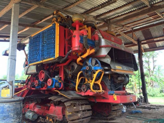 **850,000 บ.ต่อรอง**ขายรถเกี่ยวแบบอุ้มพร้อมใช้ ศักดิ์พัฒนาฯ KM49 อุ้ม2.5ตัน ตัวเดิน12HT ปั้มไดกิ้น 23 เครื่อง HINO JO8C-ll โบ 250แรง เครื่องแรงดี แน่นดี ปั้มดีแรง ช่วงล่าง80\% เก็บงาน ครบ พร้อมแล้ว รถใช้งาน บำรุงรักษาดี ซ่อมถึง พร้อมใช้ พร้อมลุยงาน ราคาต่อ **850,000 บ.ต่อรอง**ขายรถเกี่ยวแบบอุ้มพร้อมใช้ ศักดิ์พัฒนาฯ KM49 อุ้ม2.5ตัน ตัวเดิน12HT ปั้มไดกิ้น 23 เครื่อง HINO JO8C-ll โบ 250แรง เครื่องแรงดี แน่นดี ปั้มดีแรง ช่วงล่าง80\% เก็บงาน ครบ พร้อมแล้ว รถใช้งาน บำรุงรักษาดี ซ่อมถึง พร้อมใช้ พร้อมลุยงาน ราคาต่อ