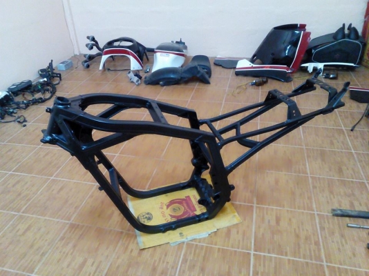 ขาย SUZUKI GSXR750 1987(อูฐ750) ทะเบียนแท้ 95,000 บาท