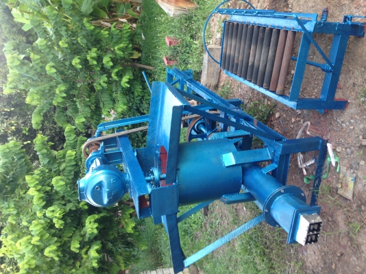 ขายเครื่องรีดอิฐแดง ขนาดเล็ก 081-9485494