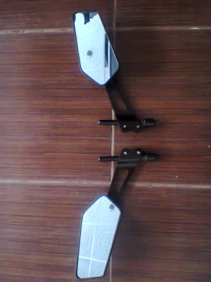 ขายกระจกแต่ง มือสอง 650 บ. พร้อมส่ง