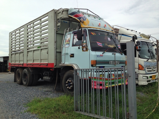 10ล้ออีซูซุROCKY/195HP