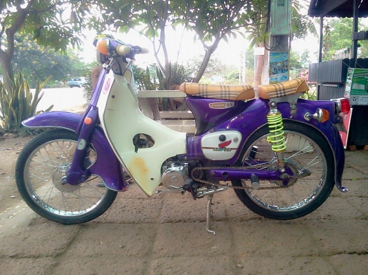 ขาย C 65 เครื่องเวฟ Z มีเล่มทะเบียนเครื่องเเละโครงราคาถูกเวอร์ 12,000 บาท