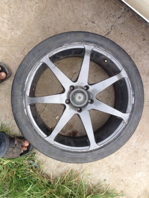 ขายล้อแม็ก เอนไก เจแปน 5รู ขอบ18พร้อมยาง ถอดจากเซฟิโร่ 8500บาท