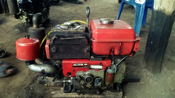 ขายเครื่องโกล์เด้นโบว์ 11 แรง 091-2950997 โทรมาคุยกันได้ครับ ไม่แพง ลดได้ลด อยากได้ รุ่นไหน ลองโทรมาถาม แล้วแต่ช่วงจังหวะของเข้าครับ ราคาไม่แรงแน่นอน ตามสภาพครับ