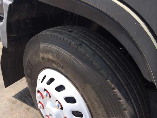 ขายด่วนสิบล้อดั้มสองเพลาหัวคัสซี 1Jสมอทอง 220แรง หัวสีเดิมไม่เคยแตะสี คัสซีสวยทั้งเส้น เครื่องเดิมจี๊ดจ๊าด