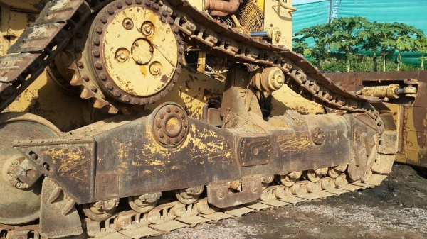 ขายแทรคเตอร์CAT D5H ฮาปตีนเป็ดแต่ใส่ตีนไก่ สภาพพร้อมใช้  ราคาต่อรองได้ ติดต่อได้ที่คุณ อ๊อฟ พิจิตร 086-737-9991