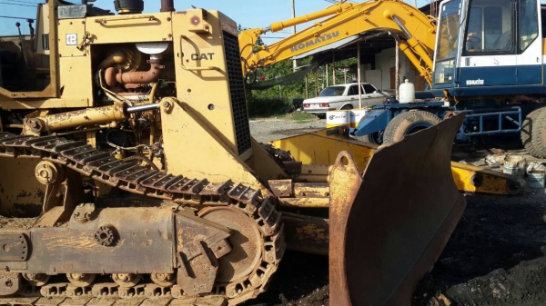 ขายแทรคเตอร์CAT D5H ฮาปตีนเป็ดแต่ใส่ตีนไก่ สภาพพร้อมใช้  ราคาต่อรองได้ ติดต่อได้ที่คุณ อ๊อฟ พิจิตร 086-737-9991