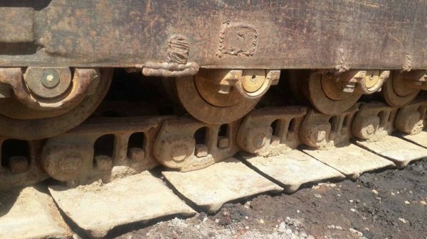 ขายแทรคเตอร์CAT D5H ฮาปตีนเป็ดแต่ใส่ตีนไก่ สภาพพร้อมใช้  ราคาต่อรองได้ ติดต่อได้ที่คุณ อ๊อฟ พิจิตร 086-737-9991