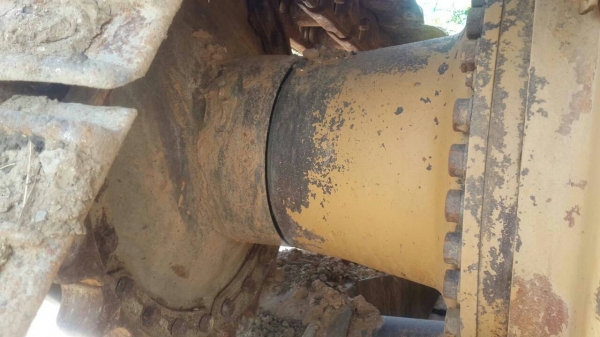 ขายแทรคเตอร์CAT D5H ฮาปตีนเป็ดแต่ใส่ตีนไก่ สภาพพร้อมใช้  ราคาต่อรองได้ ติดต่อได้ที่คุณ อ๊อฟ พิจิตร 086-737-9991