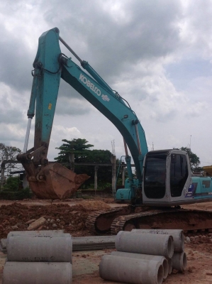 ขายKOBELCO SK200M6 YN10 18000h สภาพสวยพร้อมใช้ ราคาต่อรองได้ ติดต่อได้ที่คุณ อ๊อฟ พิจิตร 086-737-9991