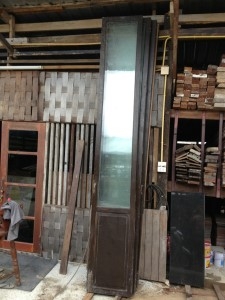 บานประตูบานเฟี้ยม