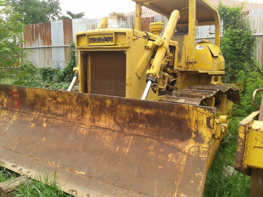 ขายรถ แท็กเตอร์ โคมัสสุ D60-6 กับ รถบด ไดนาแพก 1 เพลา