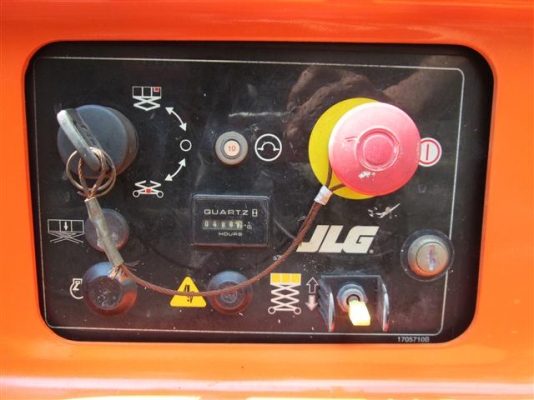 บริการให้เช่ารถกระเช้า JLG รายวัน รายสัปดาห์ รายเดือน หลายรุ่น ทั้ง บูมหักศอก บูมตรง ขากรรไกร ราคาถูก