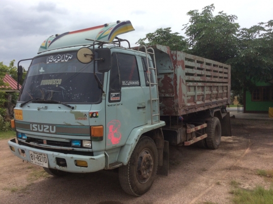 ขายISUZU ROCKY ดั๊ม 195แรง นางฟ้าแท้ รถห้าง เบรคจิฟฟี่ พวงมาลัยพาว์เวอร์ ยางดี เครื่องดี ครัทซีสวย ขาย 700,000 บาท