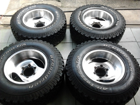 ล้อ + BF All 31/10.5/15 สวยๆ สภาพดี 1ชุด