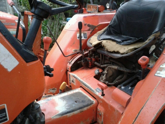 ขายรถไถ KUBOTA L3408 พร้อมดันหน้า มีเล่มทะเบียน ขายรถไถ KUBOTA L3408 พร้อมดันหน้า มีเล่มทะเบียน