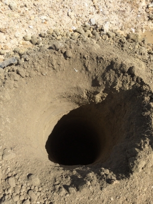 รถขุด ติดหัวสว่าน ทำงานเร็วเว่อร์ เก่าญี่ปุ่นทั้งรถทั้งสว่าน