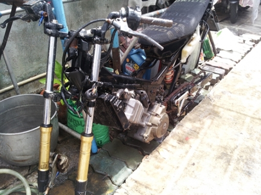 ขายโครง พร้อมเครื่องโซนิค มีเอกสารสำเนาถ้าเอาเล่มด้วยมีเบอร์เจ้าของเล่มให้ด้วย