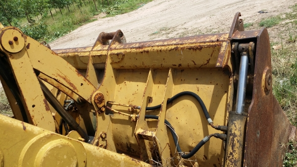 ขายด่วน ตักหน้าขุดหลัง CAT428 ขายตามสภาพ