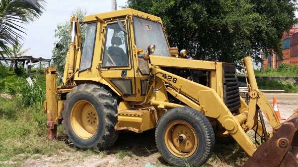 ขายด่วน ตักหน้าขุดหลัง CAT428 ขายตามสภาพ