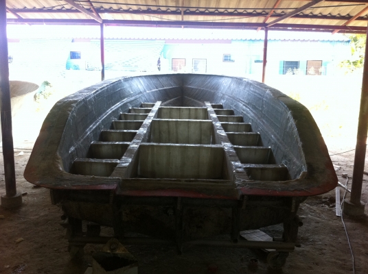 ต้องการขายเรือไฟเบอร์หล่อใหม่ขนาด22ฟุต
