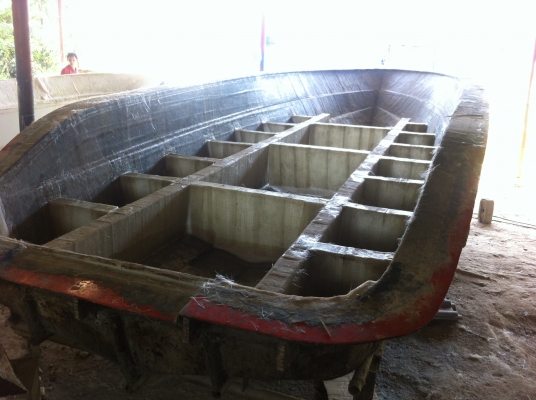 ต้องการขายเรือไฟเบอร์หล่อใหม่ขนาด22ฟุต