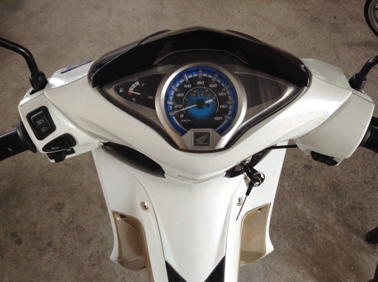 ขาย!!! เวฟ125ไอตัวใหม่ สต๊าทมือ ปี55 รถเครื่องดีคับ ขับขี่ดี ทะเบียนครบ