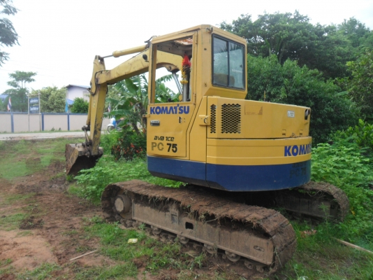 ขายด่วนๆๆๆ รถแบคโฮ ราคาต่อรองได้ติดต่อช่างหมึก พรหมพิราม 087-5262494 ขายด่วนๆๆๆ รถแบคโฮ ราคาต่อรองได้ติดต่อช่างหมึก พรหมพิราม 087-5262494