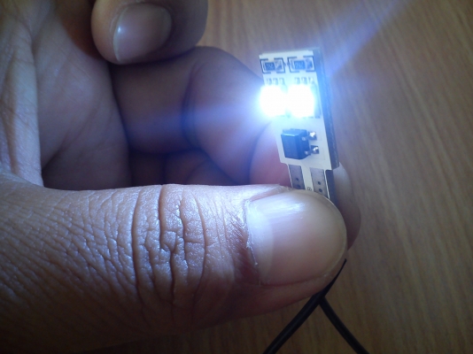 หลอดไฟเสียบ แบบหลอดLED