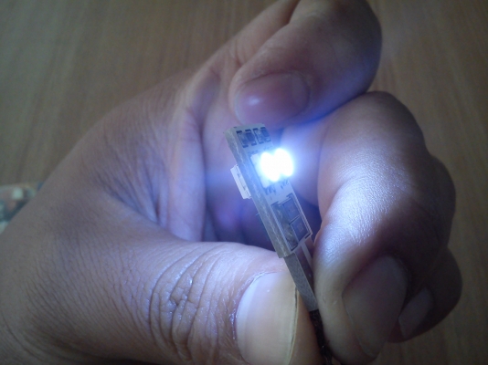 หลอดไฟเสียบ แบบหลอดLED