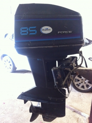 ขายเครื่องเรือ 85 แรงราคาถูก 45,000 บาท ขายเครื่องเรือ 85 แรงราคาถูก 45,000 บาท