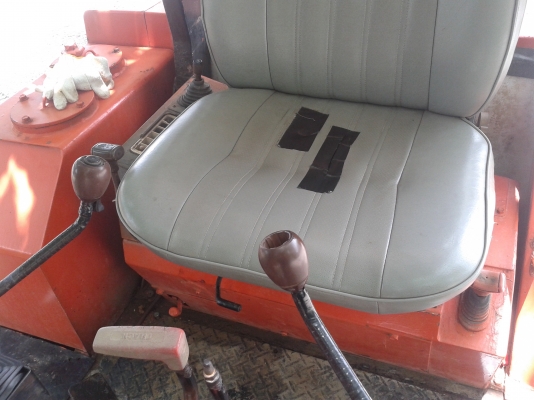 ขายรถแบ็คโฮเล็กพร้อมเทเลอร์ลากจูง ราคา 190000 บาท ด่วน