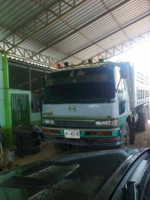 รถสิบล้อ HINO 3H เครื่อง HINO FM 1J   210 แรงม้า รถสวยเนี๊ยบ จดทะเบียนปี 47