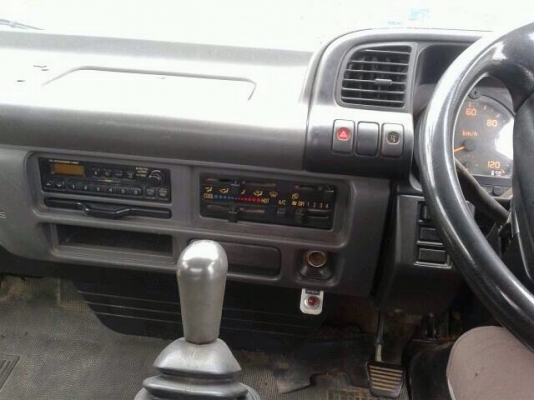 ขายหกล้อดัมพ์ Isuzu NPR หัวไฟฟ้า เครื่อง 115 แรง กระบะดัมพ์ 4.20 เมตร ทะเบียนพร้อม