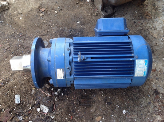 ขายมอเตอร์เกียร์หน้าแปรน Cycro drive Sumitomo 5 HP. 380V อัตราทด 1:15 สภาพสวย พร้อมใช้งาน