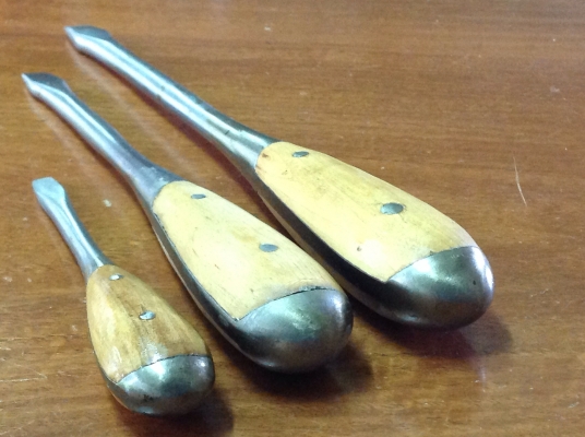 ขายไขควงด้ามประกับ Vintage เมกาเก่าเก็บ 6" 10" 12" ยกชุดสภาพนี้หายาก