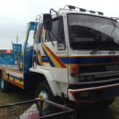 เทเลอร์ขึ้นรถเกี่ยวข้าวสภาพพร้อมใช้