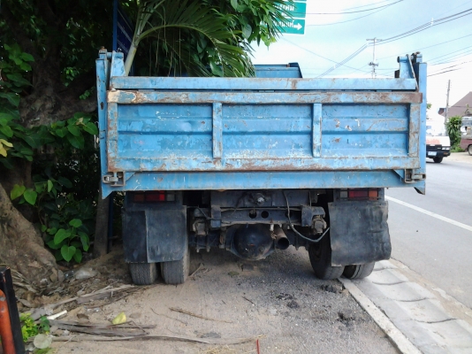 รถดั้มอีซูซุ NPR ปี 32 เครื่อง 4BE1 รถดั้มอีซูซุ NPR ปี 32 เครื่อง 4BE1