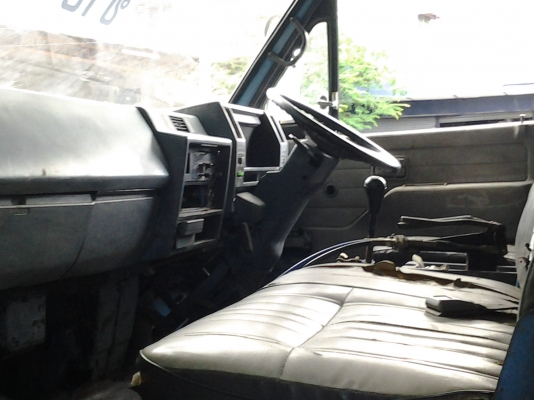 รถดั้มอีซูซุ NPR ปี 32 เครื่อง 4BE1 รถดั้มอีซูซุ NPR ปี 32 เครื่อง 4BE1