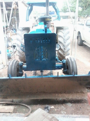 ขายด่วน Ford 7600 รถไถฟอร์ด 7600 พร้อมอุปกรณ์ ใบดันหน้า ผาน 7ผาน 3 พร้อม สาลี่ ทะเบียนครบ