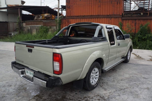 NISSAN FRONTIER CAB ปี 2003 ตัว top กระจกไฟฟ้า ล้อ MAX โลบาร์หลัง เครื่องแน่นๆวิ่งดีมาก ช่วงล่างดี แอร์เย็นๆ ภายในลายไม้สภาพสวย สีสวย รถพร้อมใช้งาน จัดไฟแนนได้ การันตีรถสวย