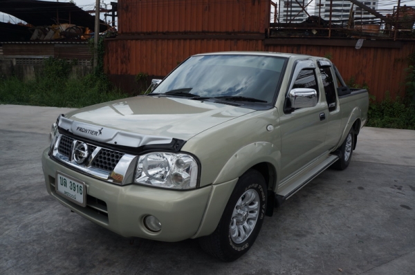 NISSAN FRONTIER CAB ปี 2003 ตัว top กระจกไฟฟ้า ล้อ MAX โลบาร์หลัง เครื่องแน่นๆวิ่งดีมาก ช่วงล่างดี แอร์เย็นๆ ภายในลายไม้สภาพสวย สีสวย รถพร้อมใช้งาน จัดไฟแนนได้ การันตีรถสวย