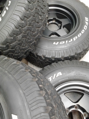 ล้อ Lenso กว้าง9 ออฟ0 + BF All 265/75/16 ปี10 สวยๆ 1ชุด