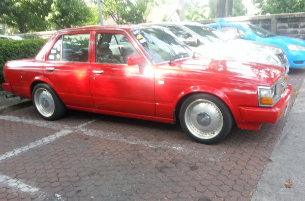 ** ขาย Toyota Corona RT-130 จดปี 1981 เครื่อง 1,588 cc.+ LPG สีแดง อวทม. **