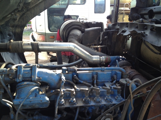 สุดคุ้มครับขายถูกๆไปเลย เครื่องจีน CHANGCHAI 6CTL280～2 8800 CC ติดรถมาสภาพพร้อมใช้ NGV 100\% แรงม้า 206 KW ประมาณ 276 แรงม้ายกไปเลยทั้งชุดครับ มี2เครื่องครับ  พร้อมชุดคิทแท้ WOODWARD ใช้งานวิ่งปกติไม่มีปัญหา โทรมาสอบถามรายละเอียดได้ครับ