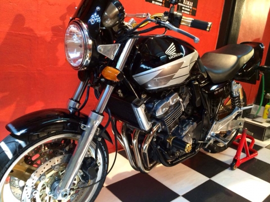 T&amp;T BIKE RAMA2ขายHONDA CB400 ปี94 เล่มทะเบียนครบพร้อมโอน ภาษี 58 สีตรง เลขตรงหมดครับ รถเก็บงานทั้งคัน