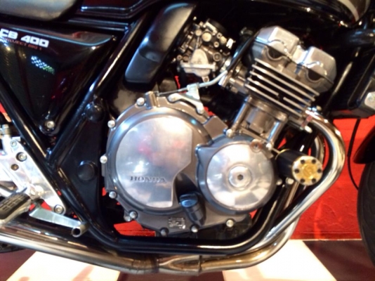 T&amp;T BIKE RAMA2ขายHONDA CB400 ปี94 เล่มทะเบียนครบพร้อมโอน ภาษี 58 สีตรง เลขตรงหมดครับ รถเก็บงานทั้งคัน