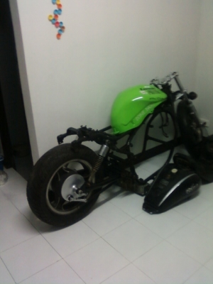 ขาย kawasaki part er6n 650 cc ล้มโปรเจค ด่วน นะครับต้องการใช้เงิน