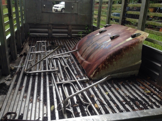 ขายกะบะสเตเลส ถอดลงจากISUZU NPR 130แรงม้า สนใจโทร 081-9701072 ขายกะบะสเตเลส ถอดลงจากISUZU NPR 130แรงม้า สนใจโทร 081-9701072